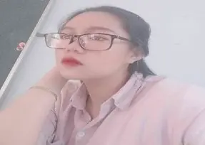 Ảnh thumbnail video Cô giáo Trần thích khoe vú to bướm xinh con đĩ cô giáo Trần kéo áo lên khoe vú to căng rồi dang chân khoe lồn xinh nước dâm bóng loáng