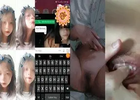 Ảnh thumbnail video Em gái 2k8 lần đầu móc lồn sướng chảy nước con nhỏ dâm này nằm co ro ngón tay ngoáy lia lịa lồn non ướt sũng nước nhờn tuôn ra ti cương cứng