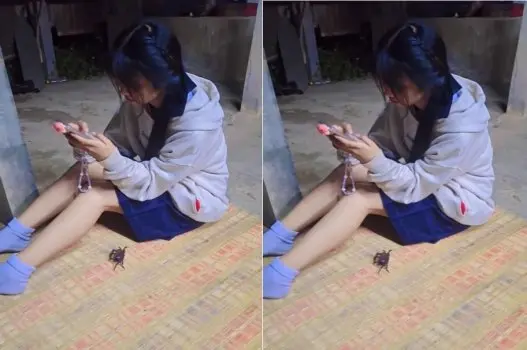 Ảnh thumbnail video Sex nữ sinh sang nhà bạn chơi bị đè ra vét máng